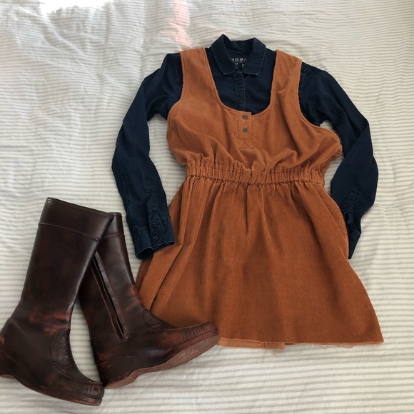 Vintage Winter Fashion Boots - Picture 8 of 8